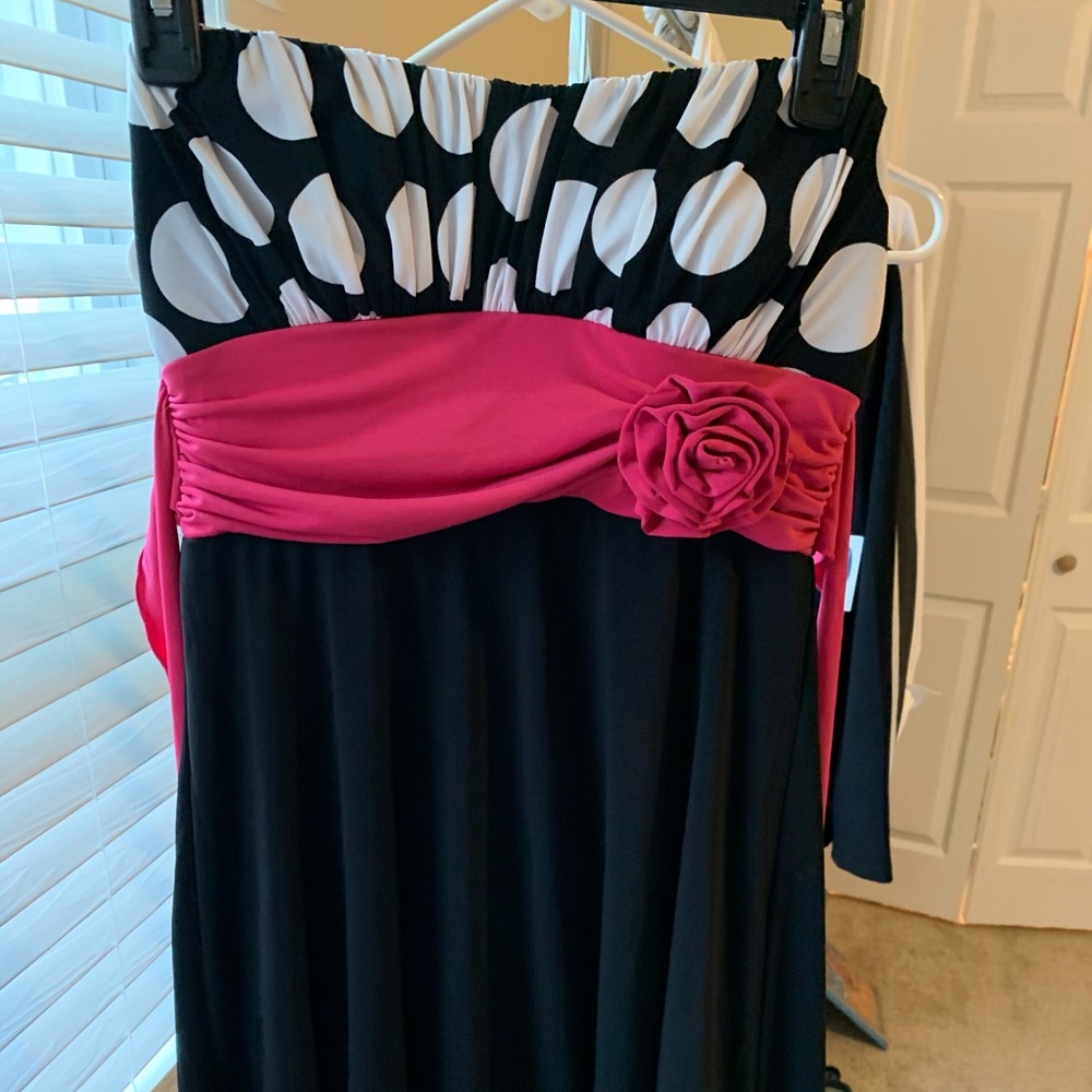 Strapless tie back party dress.